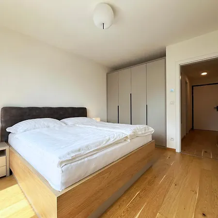 2024 New Building Zwirn, Free Parking * Братислава